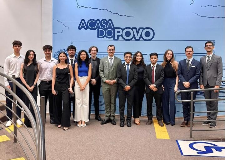Integrantes da gestão 2026 do CAJEF na Casa do Povo